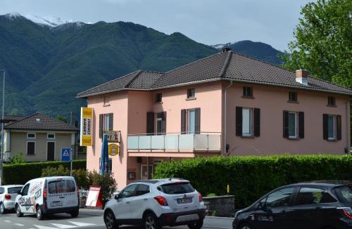 Cadenazzo Hotel | Osteria Centrale
