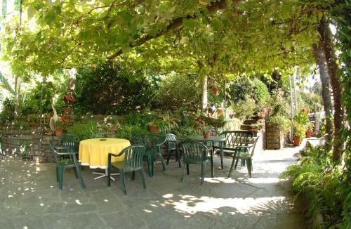 Cadempino Bed & Breakfast | Osteria Garni Americana