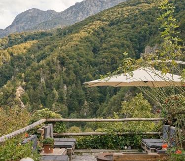 Camedo Hotel | Osteria Grütli con alloggio