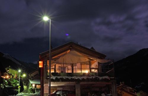 Riazzino Hotel | Osteria Ritrovo dei Passeggeri