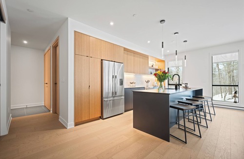 Versant Soleil Condo | Ostrya 203 Ski-in/Ski-Out, Steps from the Slopes!