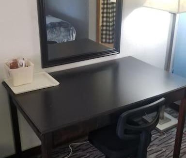 Stillwater Apartment | OSU 2 Queen Bed Hotel Room 202