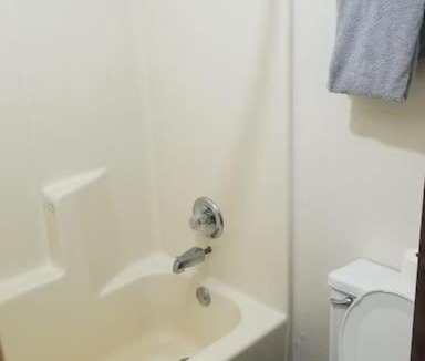 Stillwater Apartment | OSU 2 Queen Beds Hotel Room 201 Wi-Fi Booking