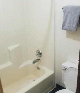 Stillwater Apartment | OSU King Bed Hotel Room 111 Booking