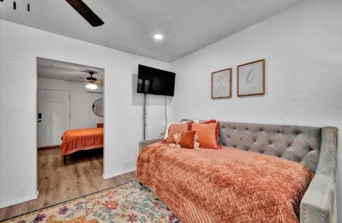 Stillwater Apartment | OSU Weekend Retreat - Steps to Campus