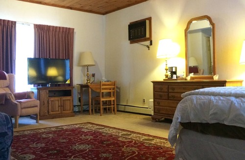 Oswego Hotel | Oswego Inn