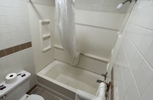 Oswego Hotel | Oswego Inn