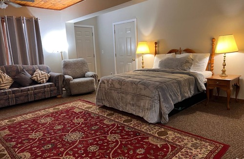 Oswego Hotel | Oswego Inn