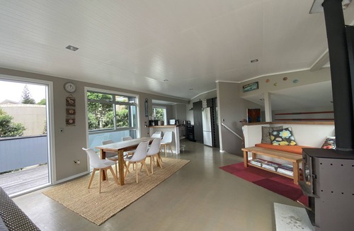 Opito Bay House | Otama Oceanview paradise