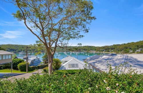 Pretty Beach Central Coast House | Otella Cottage by HolidayCo.