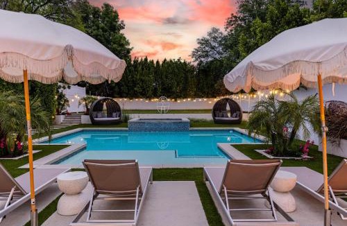 Tarzana Apartment | Otis Ave