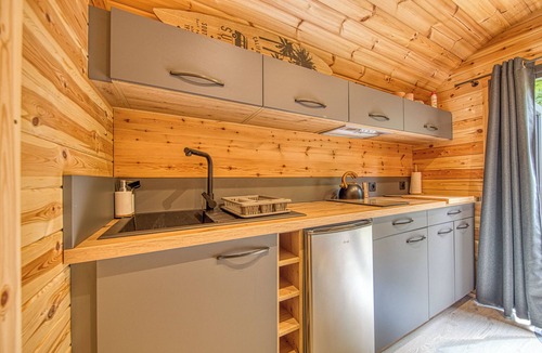 Saint-Vivien-de-Medoc Apartment | Ôtonneauxstress – Beach Attendant: Unique Experience Just Steps from the Atlantic