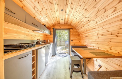 Saint-Vivien-de-Medoc Apartment | Ôtonneauxstress – Vigneron: Unique Accommodation Between Vineyards and Ocean