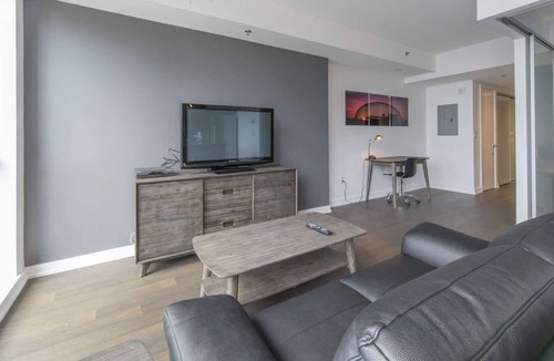 Hintonburg Apartment | Ottawa - 1 Bedroom Apartment