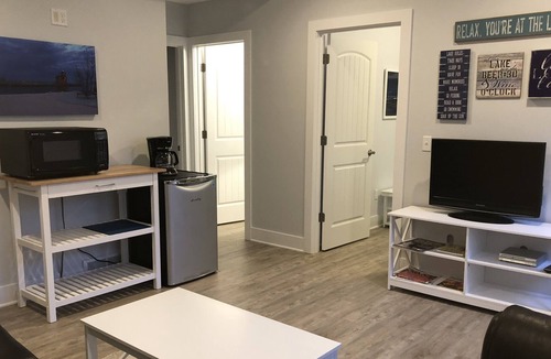 Macatawa Apartment | Ottawa Beach Historic District Guest Suite