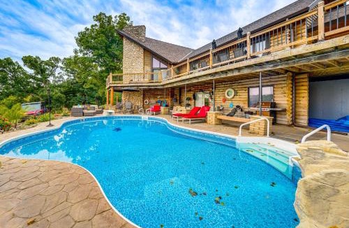 Ottawa House | Ottawa Cabin: Hot Tub, Wraparound Deck, Games
