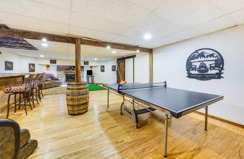 Ottawa House | Ottawa Cabin: Hot Tub, Wraparound Deck, Games