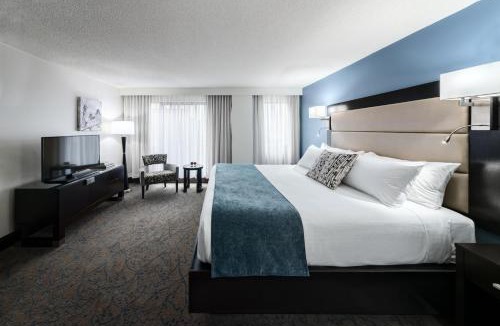 Golden Triangle Hotel | Ottawa Embassy Hotel & Suites