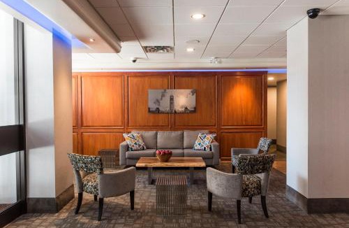 Golden Triangle Hotel | Ottawa Embassy Hotel & Suites