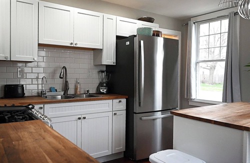 Ottawa House | Ottawa Family Nest – Cozy, Fun & Fresh Eggs!