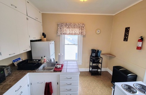 Ottawa House | Ottawa Oasis! Pool, Game room, Pet Friendly!