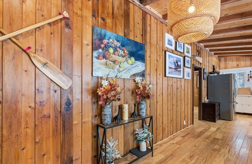 Huntsville Cottage | Otter Lake | Waterfront | Private and secluded