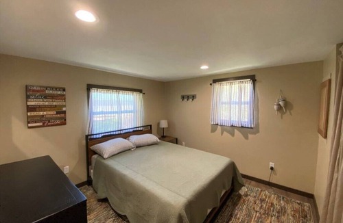 Battle Lake Cabin | Ottertail River Landing, Sleeps 10