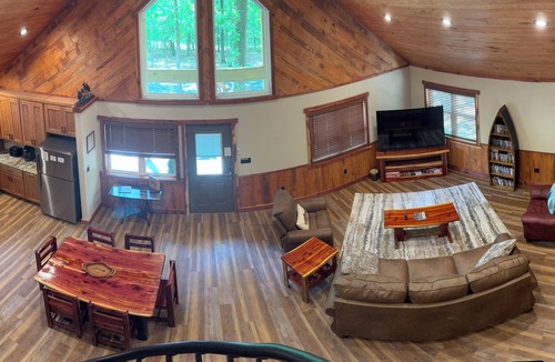 Mount Ida Cabin | Ouachita Crystal Cabin 2