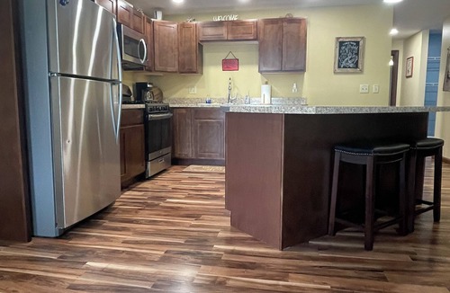 Sandusky Condo | Our Boatyard Loft and Suites Unit A