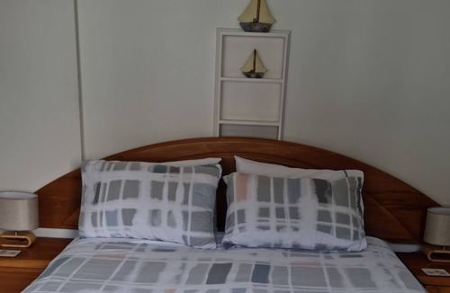 Te Kaha Ski Chalet | Our Coastal Hideaway No 2.