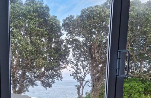 Te Kaha Ski Chalet | Our Coastal Hideaway No 2.