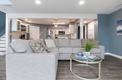 Lake Ozark Condo | Our Cove Retreat - Perfect for Wave-Free Swimming, Tanning & Prime Location Fun!
