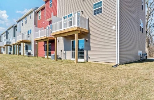 Reynoldsburg House | Our Cozy Home Away from Home