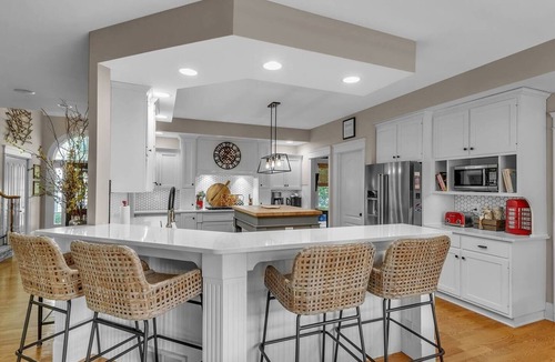 Orchard Park House | Our Hive | Spacious, Luxe, 8 Mins to Stadium