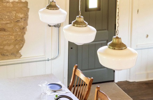 Fostoria Cottage | Our Little Schoolhouse on Elm