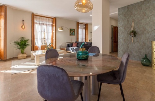 La Seu Apartment | Our Lovely Penthouse with Private Roof Top Terrace!