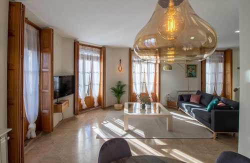 La Seu Apartment | Our Lovely Penthouse with Private Roof Top Terrace!