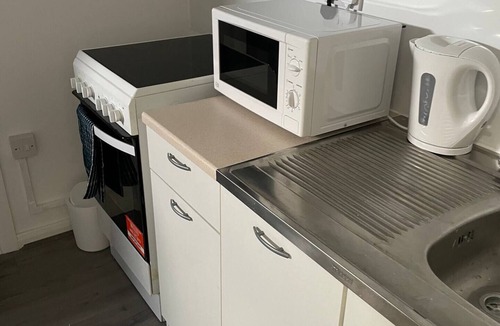 Addiscombe Apartment | Our lovely studio