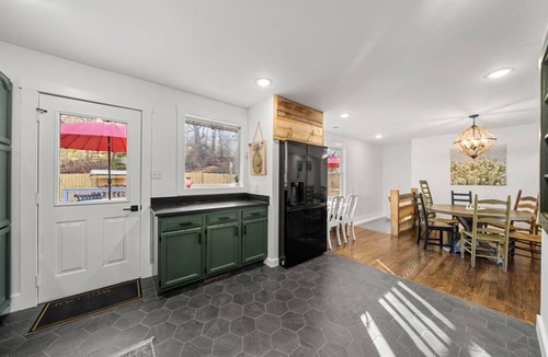 Royal Pines House | Our Mountain Retreat | A luxury Mountain Retreat with all the Modern Amenities!