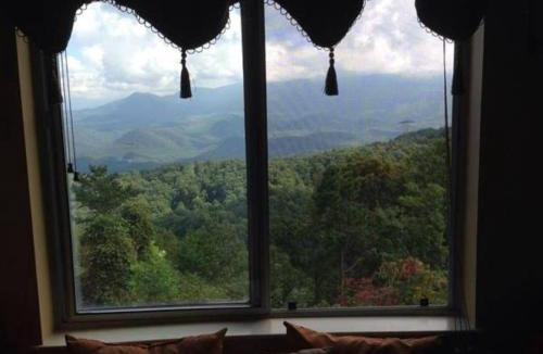 Chalet Village Apartment | Our Place in the Smokies