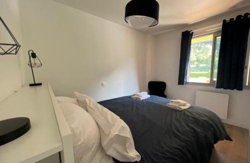 Savignac-les-Ormeaux Apartment | Ourea