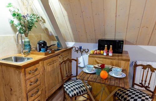 Saint-Valery-sur-Somme Apartment | OURS EN BAY - Studio Cocon pour amoureux avec parking gratuit tout à pieds - près de la Chapelle des marins et de la Baie