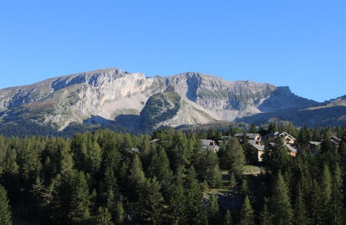 Saint-Etienne-en-Devoluy Apartment | ourson