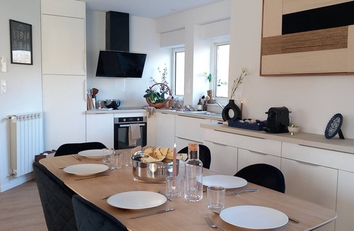 Espalion House | Oustal del Riu/Holiday home between Causse and Aubrac