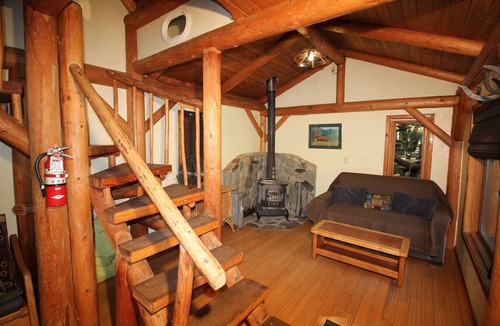 Cave Junction House | Out 'N' About Treehouse Treesort
