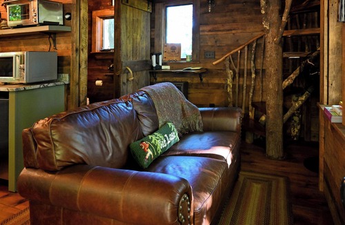 Argyle Bed & Breakfast | Out On a Limb — A Magical Treehouse Experience