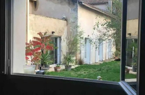 Migne-Auxances House | Outbuilding & Jacuzzi near Futuroscope