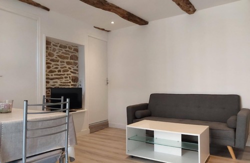 Saint-Carne House | Outbuilding with local charm