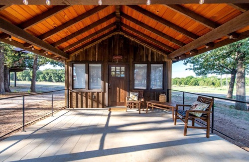 Elm Mott Cabin | Outdoor Adventure in a Charming Cabin near Elm Mott, Texas