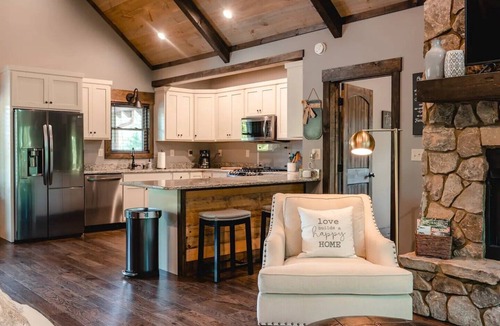 Morganton Cabin | Outdoor Barrel Sauna, Hot Tub, Fire Pit, 2 Full Kitchens,